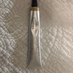 Typology serum concealer Type 2 light